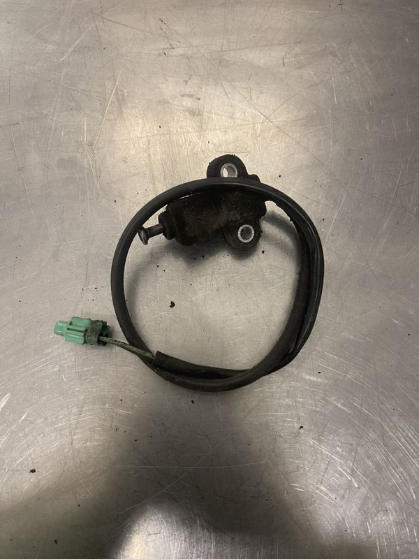 Suzuki GSXR 600 2003 Sensor sidestøtte