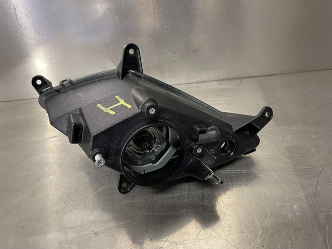 Hovedbilde Yamaha YZF R125 2008-2013 Frontlykt høyre