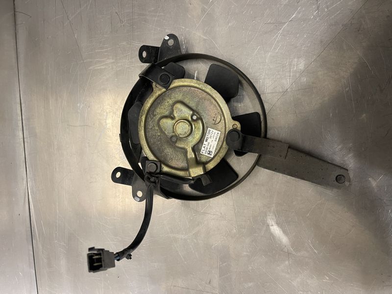 Yamaha R6 1999 Kjølevifte radiator