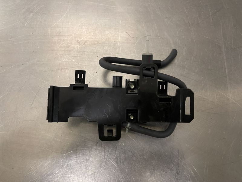 Honda Africa Twin CRF 1100 2021 Magnetventil fordamper