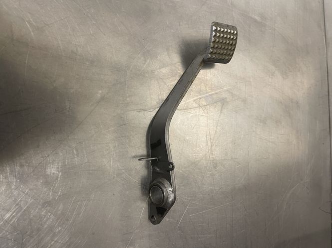 Hovedbilde Honda ST 1300 2004 Bremsepedal bakbrems 