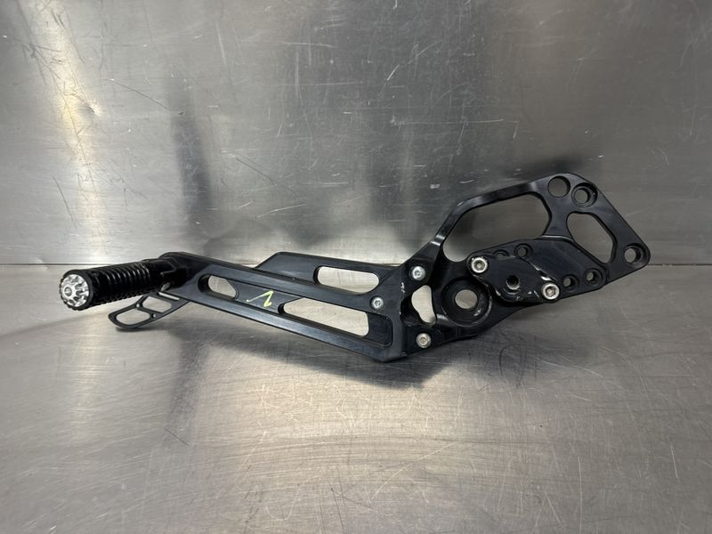 Ducati Scrambler 800 2019 Cafe Racer Fothviler m/brakett venstre