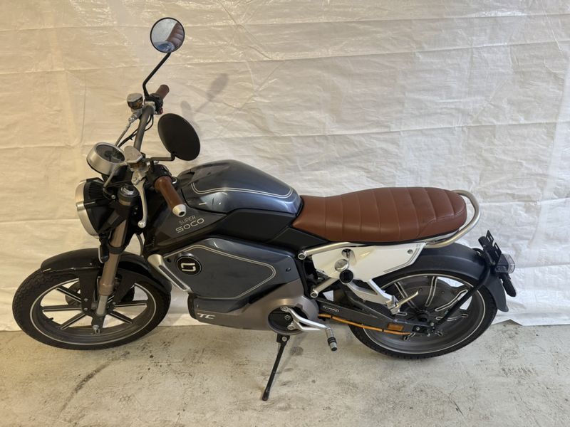 Super Soco TC 2020 EL moped