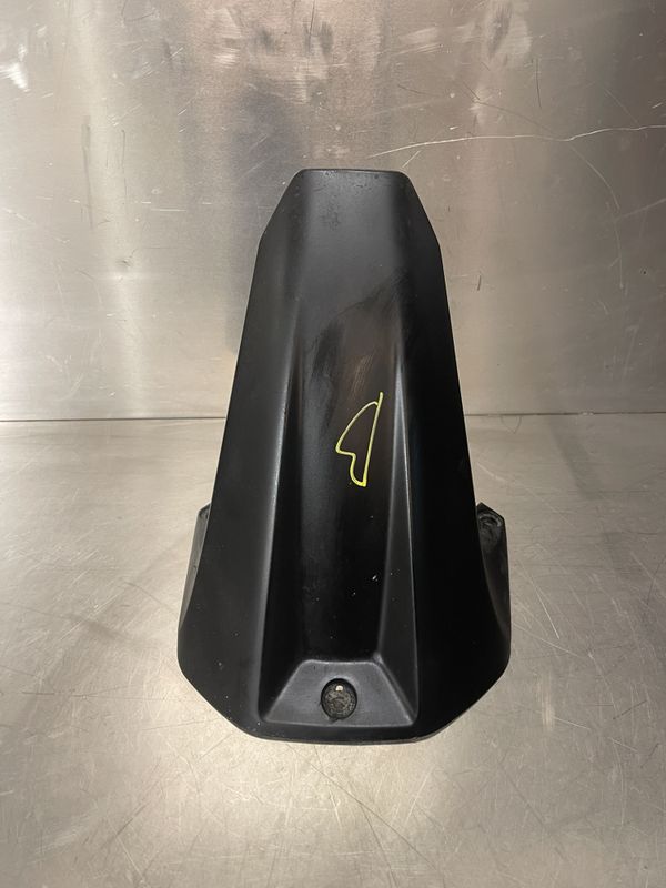 Yamaha YZF R125 2008-2013 Bakskjerm