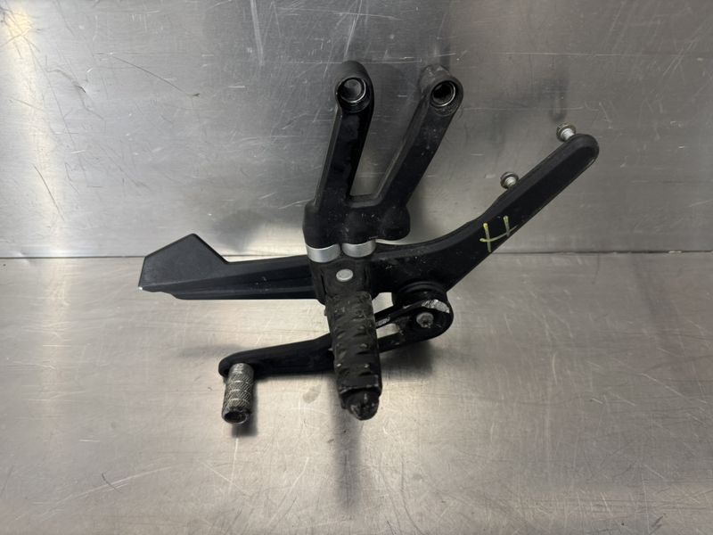 KTM RC8R 1190 2009 Fothviler m/brakett høyre