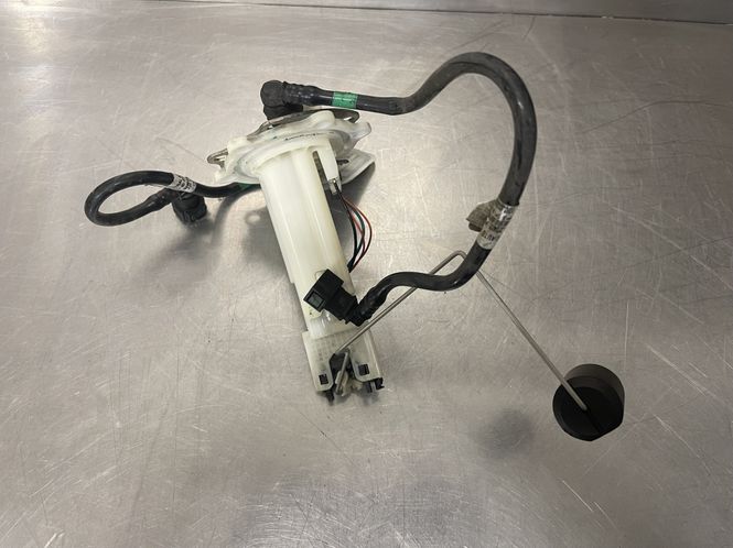 Hovedbilde KTM Duke 125 2017 Bensinpumpe