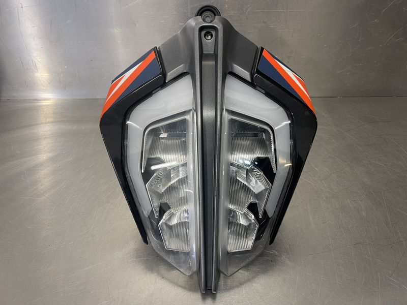 KTM Duke 125 2017 Frontlykt 