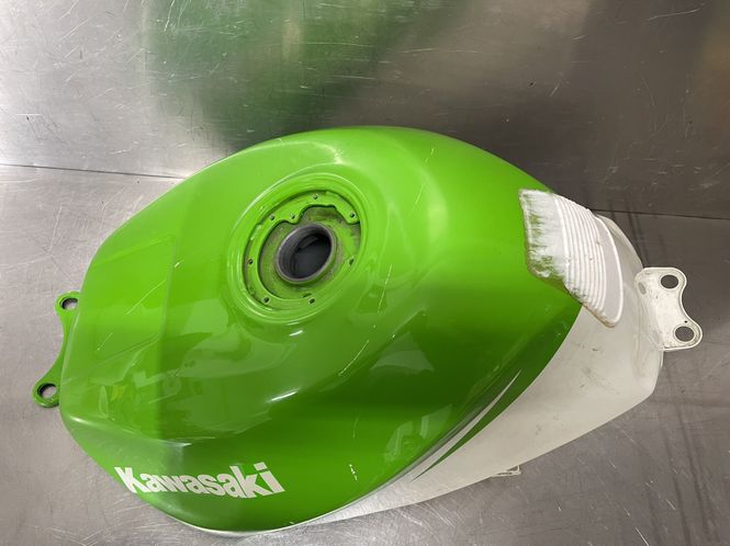 Hovedbilde Kawasaki Ninja ZX-6R 1993-2002 Bensintank