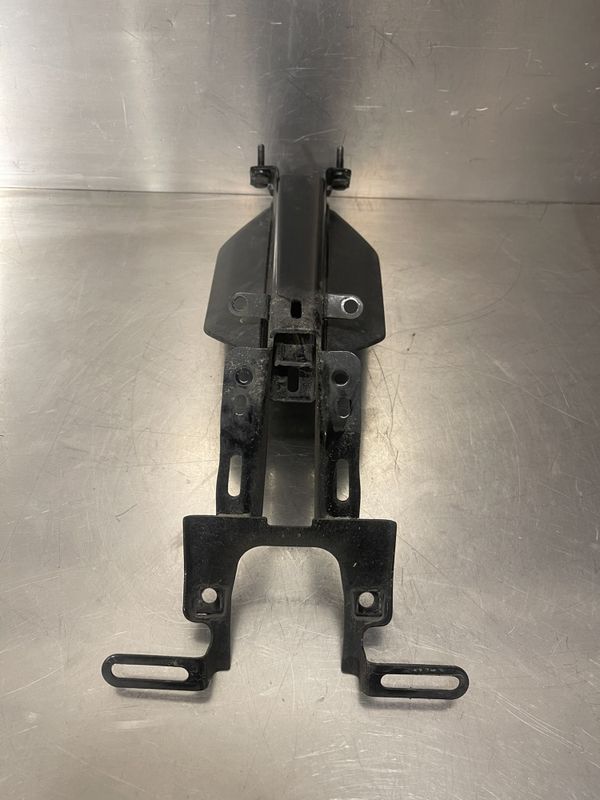 Yamaha MT125 2020-2025 Skiltholder brakett