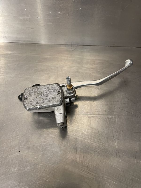 Yamaha XVS1100 Dragstar 2001 Bremsepumpe frambrems 