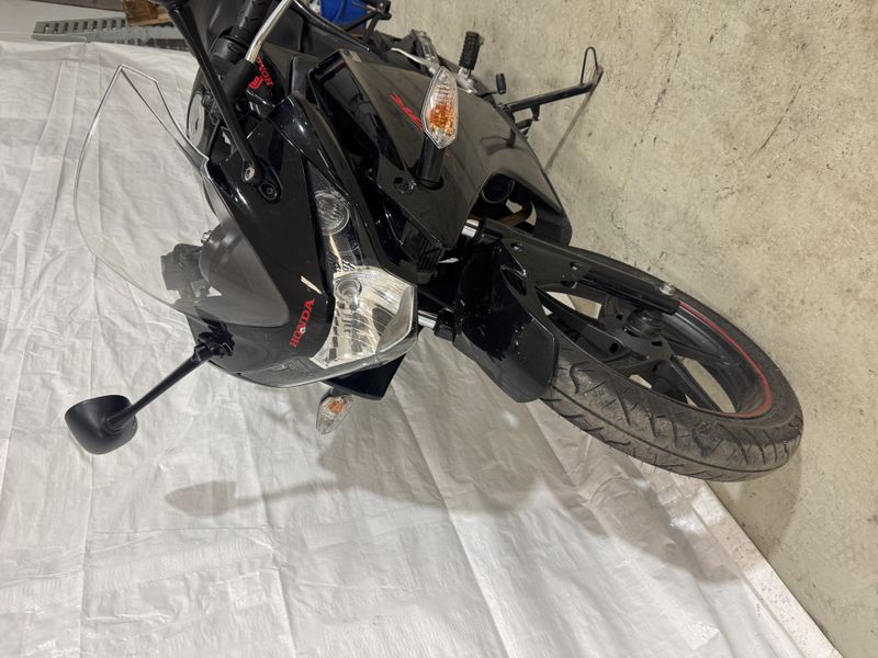 Honda CBR 125 2015