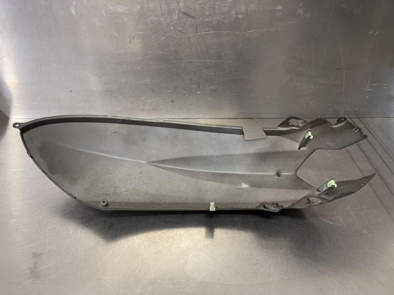 Peugeot Kisbee 2018 Kåpe bak høyre