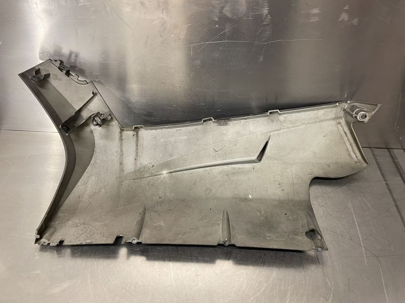 Peugeot Speedfight 4 Kåpe høyre nedre 