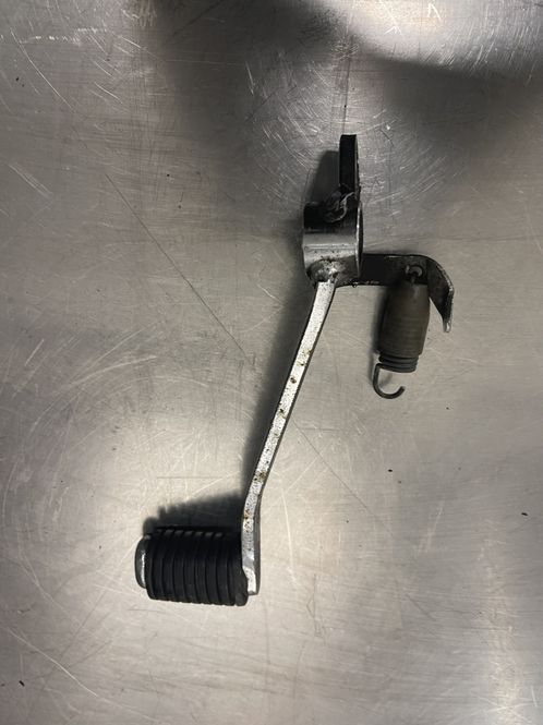 Hovedbilde Yamaha FZS 600 Fazer 2002 Bremsepedal 