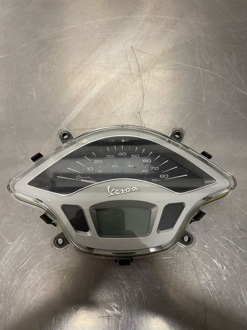 Hovedbilde vespa primavera 50 Speedometer
