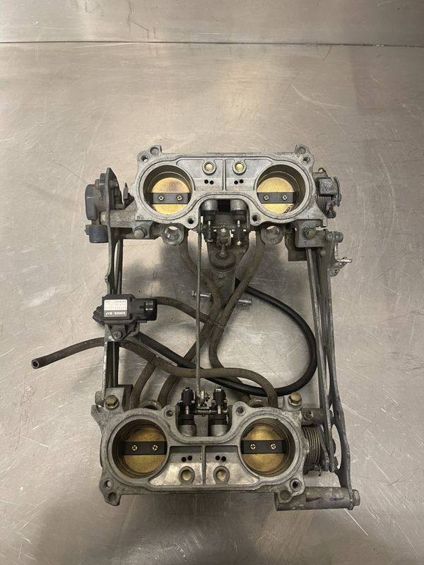 Honda ST 1300 2004 Gasspjeld
