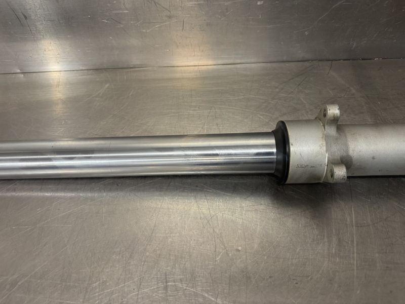 Suzuki GSX 1100F 1989-1990 Gaffelbein venstre