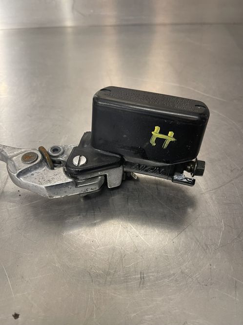 Hovedbilde Honda VFR 800 2002 Bremsepumpe frambrems 