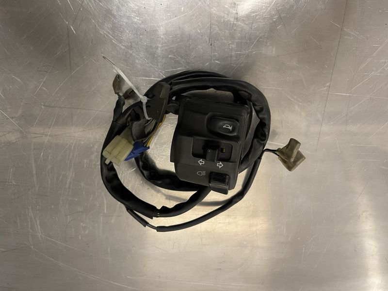 Yamaha R6 1999 Bryterpanel venstre 