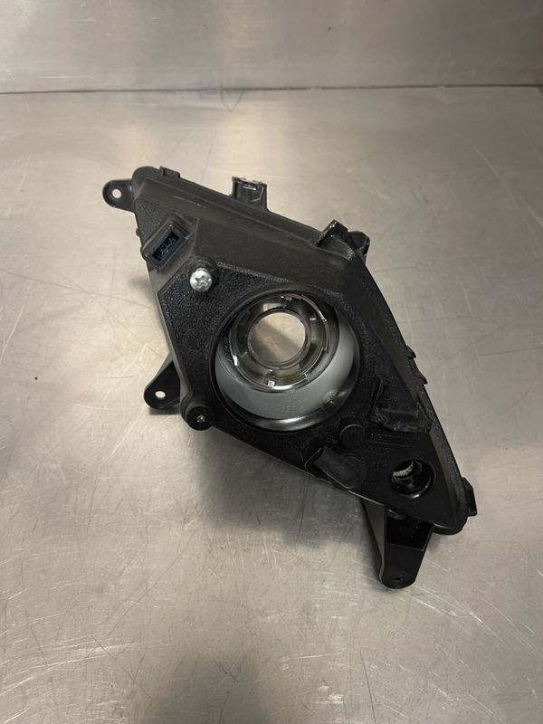 Yamaha YZF R125 2014-2018 Frontlykt venstre 