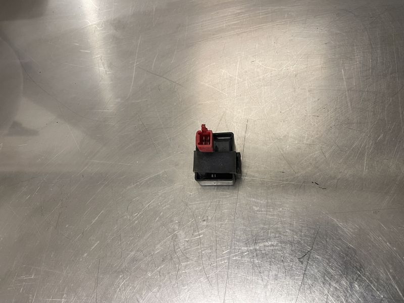 Kawasaki Ninja ZX-6R 1998 Rele bensinpumpe