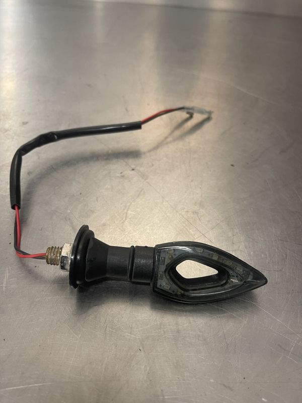 Yamaha MT125 2020-2025 Blinlys 4 stk 