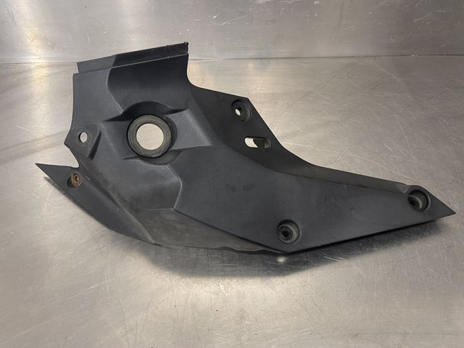 Hovedbilde KTM Duke 125 2017 Tank kåpe foran høyre