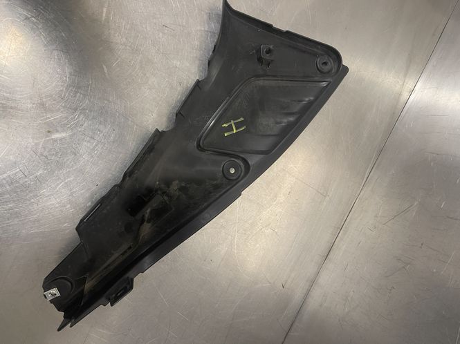 Hovedbilde Yamaha MT125 2020-2025 Kåpe høyre under sal 
