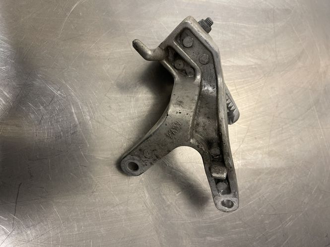 Hovedbilde Yamaha YZF R1000 1997 Fothviler m/brakett passasjer venstre 