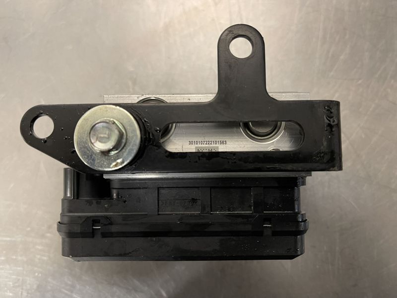 Kawasaki Z125 2024 ABS Pumpe
