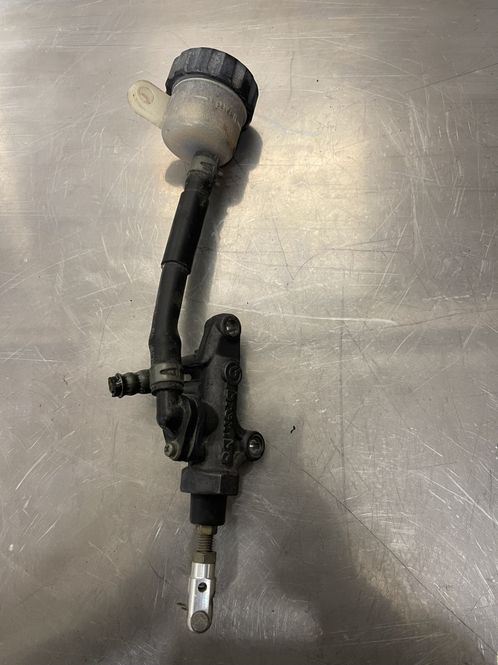 Hovedbilde Yamaha R6 1999 Bremsepumpe bakbrems